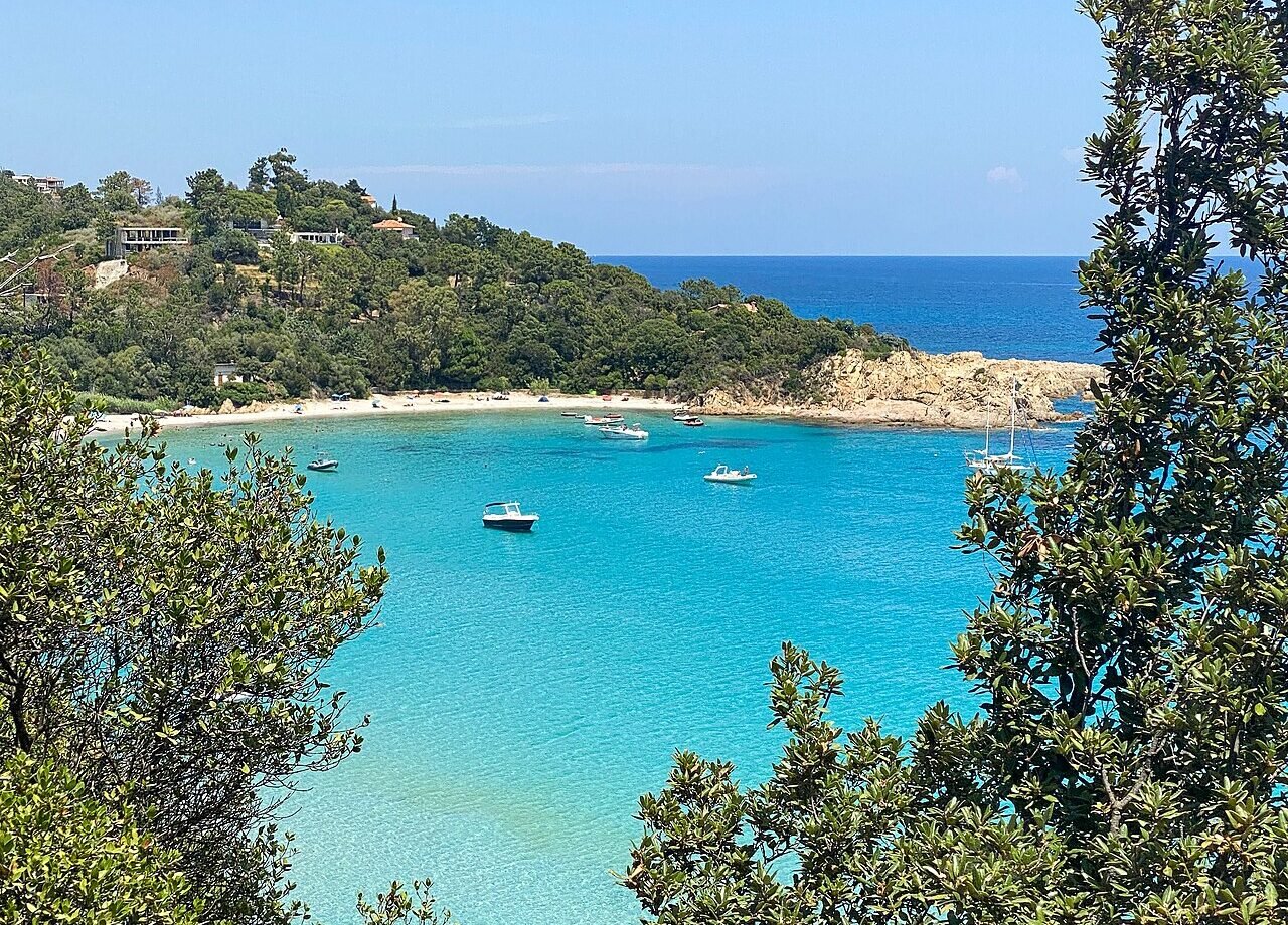 le littoral de Sari-Solenzara, en Corse.