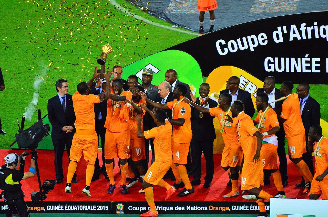 Les joueurs ivoiriens célèbrent leur victoire en finale de la Coupe d'Afrique des nations 2015 en Guinée équatoriale